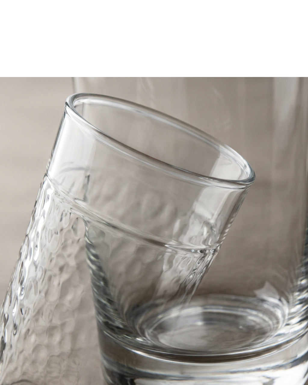 Plvnd Flared Hammered Highball Glass 15 oz Clear - Detail view