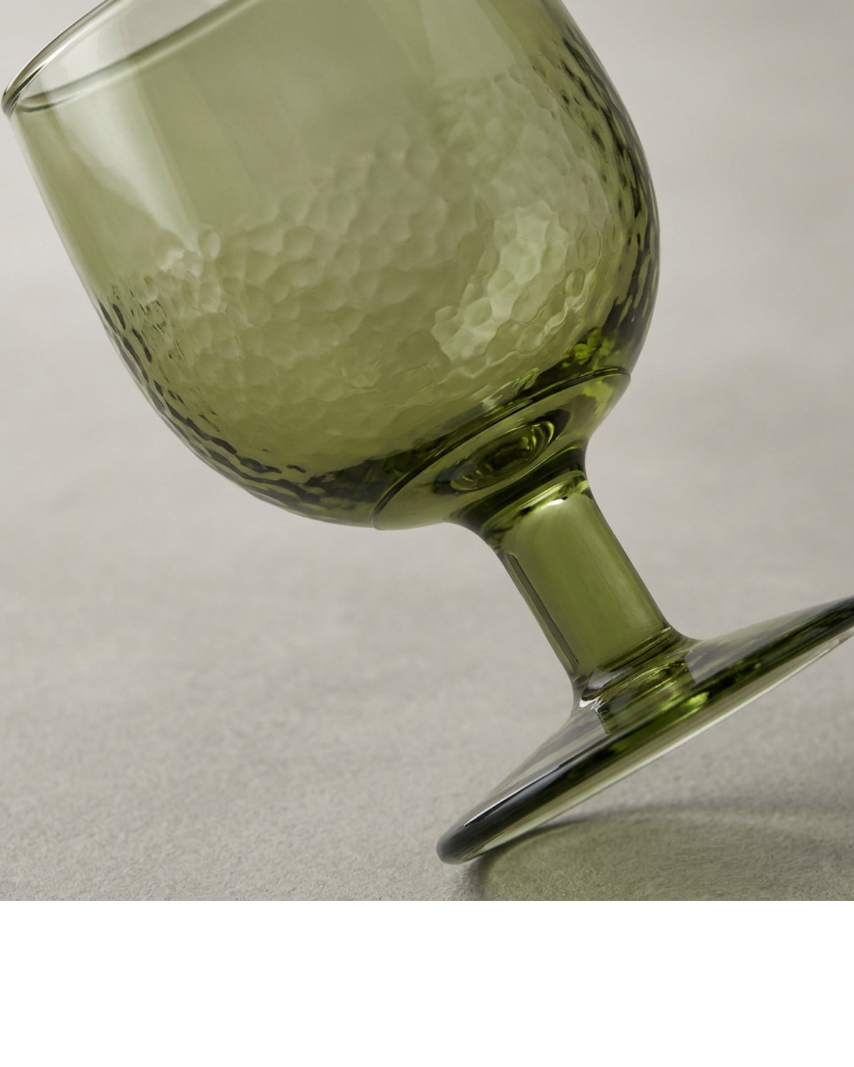 Plvnd Short-Stem Hammered Water Goblet 13 oz Moss Green - Detail view
